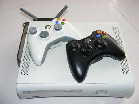 Xbox 360 !!! MEGA ZESTAW 2xpad 3xHDD ponad 150 gier !!! Okazja Zadbany Wszystko Sprawne !!!