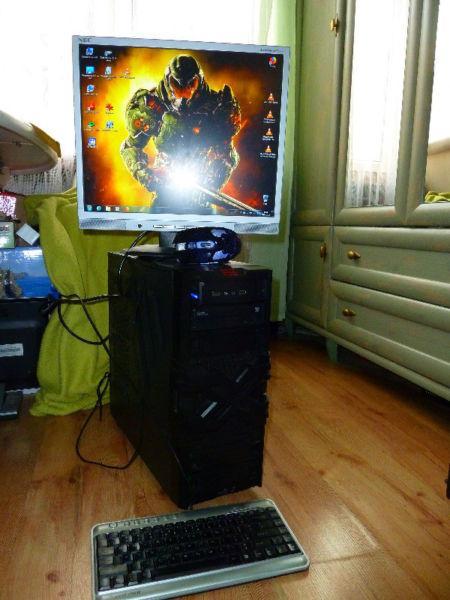 Komputer gracza X-Strike 4,rdzeniowy Phenom X.4 . 4 x 3,5 GHz +GTS.250 + Wi-Fi