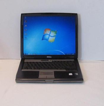 Laptop DELL Latitude d520 z portem RS232 - COM