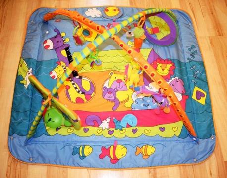 Mata edukacyjna Tiny Love Kick & Play z panelem dzwiękowym