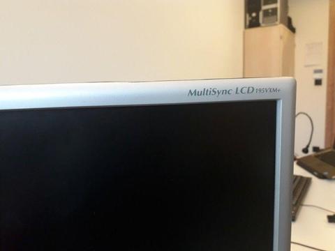 Sprzedam Monitory NEC MultiSync LCD195VXM+