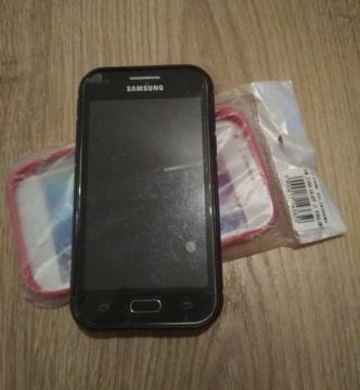 Telefon Smartfon Samsung Galaxy J1 uszkodzony