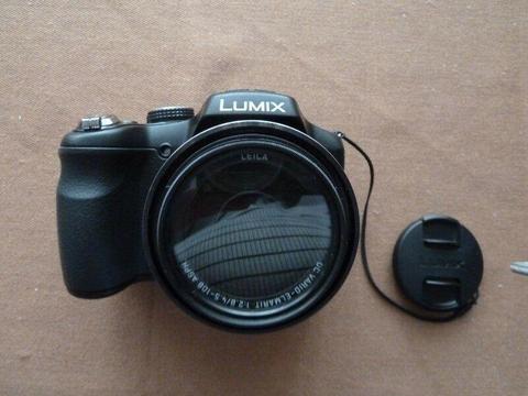 Aparat Panasonic Lumix DMC-FZ200