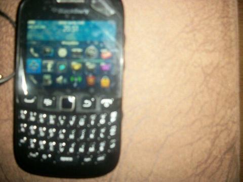telefon komórkowy blackberry 9220 curve