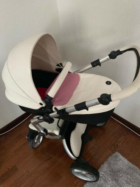 Sprzedam wózek Mima Xari 3 w 1