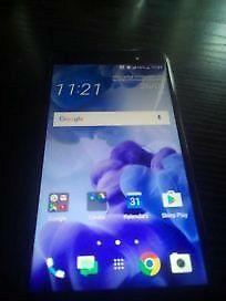 HTC U Play+Samsung Galaxy S Advance