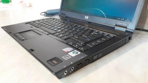 Laptop HP 8510p T7700 2GB ram 500GB HDMI bluetooth