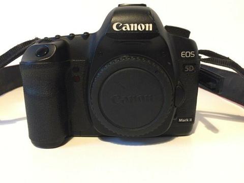 Canon EOS 5D Mark II + grip + 2x bateria+ 2x karta CF + USB + flash canon 420ex