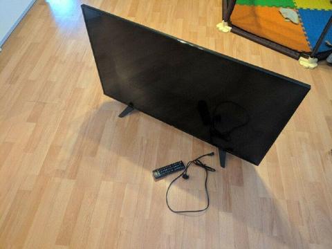 Telewizor LG LED 43LH500T 43 Cale Uszkodzona Matryca!