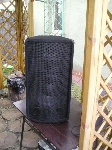 Kolumna Omnitronic TX-1220, 3-way 700W max