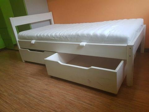 Łóżko dziecięce 160x80 cm z szufladami na kółkach z materacem