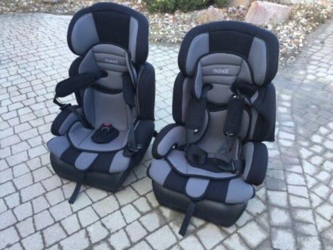 Foteliki samochodowe (duże)