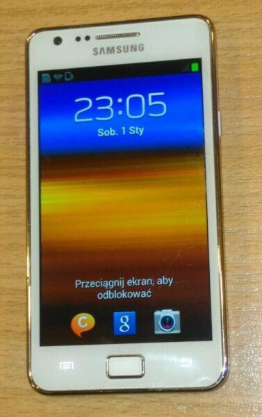Smartfon Samsung Galaxy S2 biały 16 GB