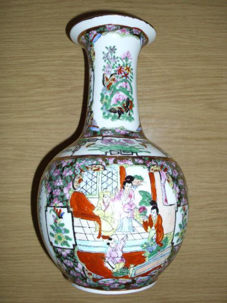 Chiński wazon porcelanowy