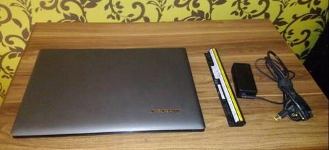 Sprzedam laptopa Lenovo B70-80 80MR