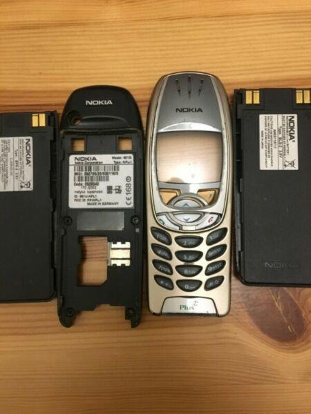 Nokia 6310i - na części - oryginalna obudowa + 2 baterie