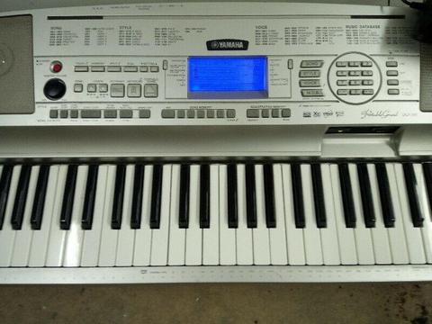 Keyboard Yamaha DGX-300