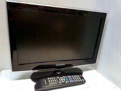 Tv i monitor 19 cali SAMSUNG LE19D450 stan idealny