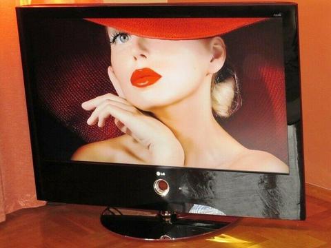 TV LG 47 cali LCD 100Hz 4xHDMI USB PCMCIA unikat SCARLET w bdb stanie