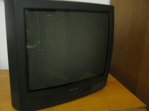 Telewizor analogowy z telegazetą oraz dekoderem