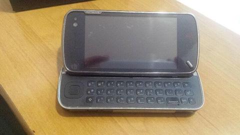Nokia N97 z podświetlaną klawiaturą qwerty, stan bardzo dobry!