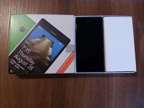 Nokia Lumia 735 LTE, Windows 10, pudełko