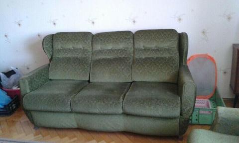Sprzedam za symboliczne 100zł sofę 2osobową + 2 fotele