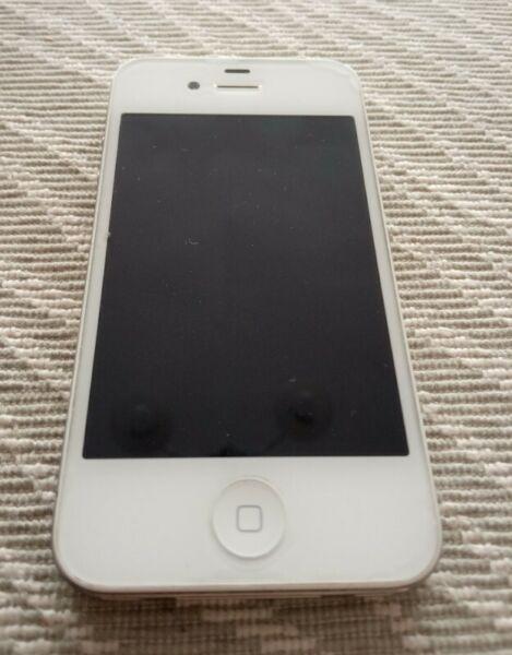 Biały IPhone 4S