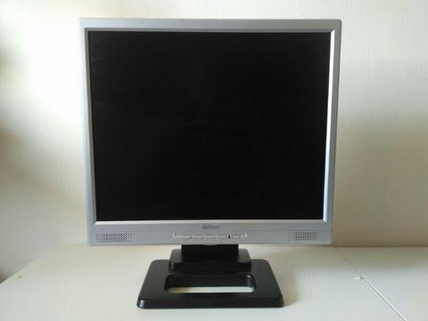 Monitor Belinea LCD 17
