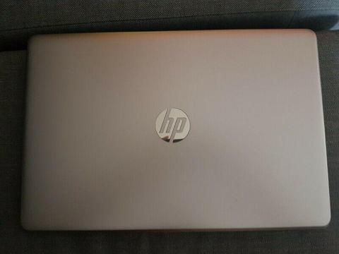 Sprzedam laptopa HP 250 G6