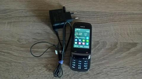 Telefon komórkowy Nokia C2-02