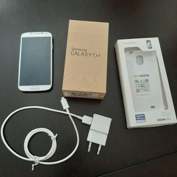Samsung Galaxy S4, I9506 LTE, biały, stan bardzo dobry; etui, pudełko, ładowarka